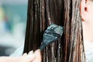 染髮劑沾在皮膚怎樣洗掉？2個生活小貼士，輕鬆洗掉染髮痕迹